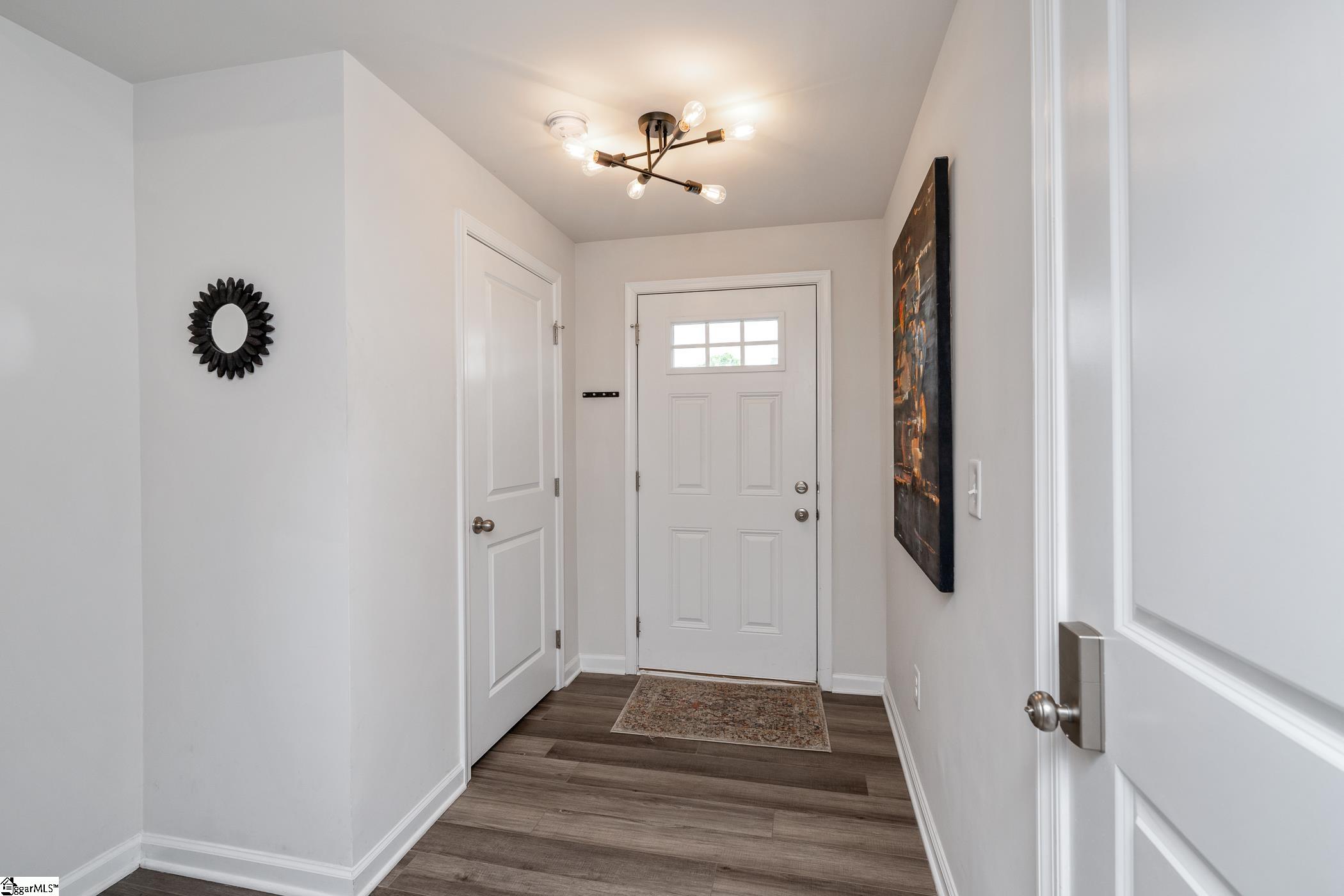 31 High Pne Trail Greenville, SC 29617 - Photo 2 of 30