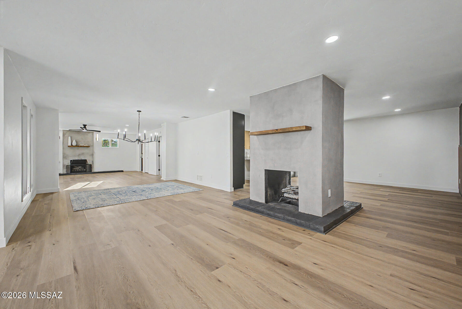 333 East Florence Road Tucson, AZ 85704 - Photo 15 of 49 BIG SPACES!