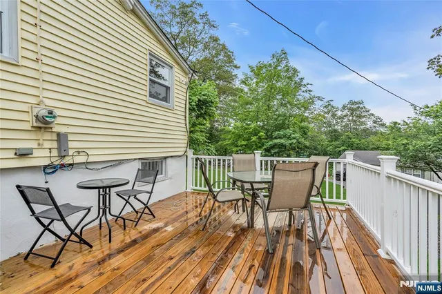 $299,000 | 40 Kingsland Road, West Milford, NJ 07421