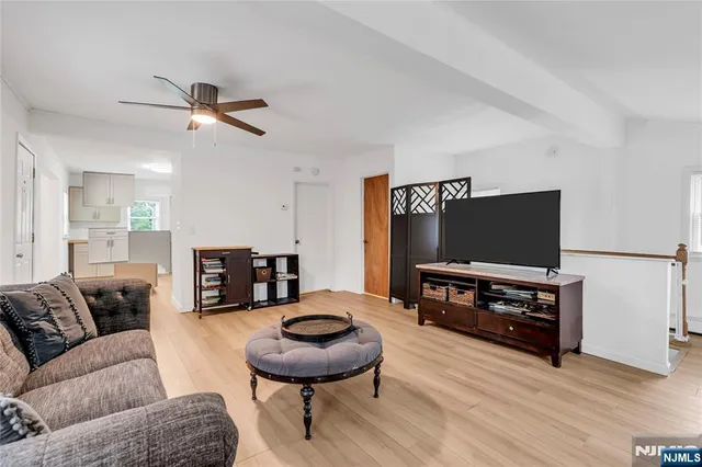 $299,000 | 40 Kingsland Road, West Milford, NJ 07421