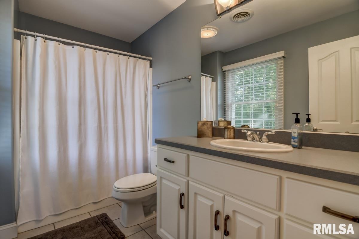 4398 Tottenham Court Springfield, IL 62711 - Photo 20 of 44