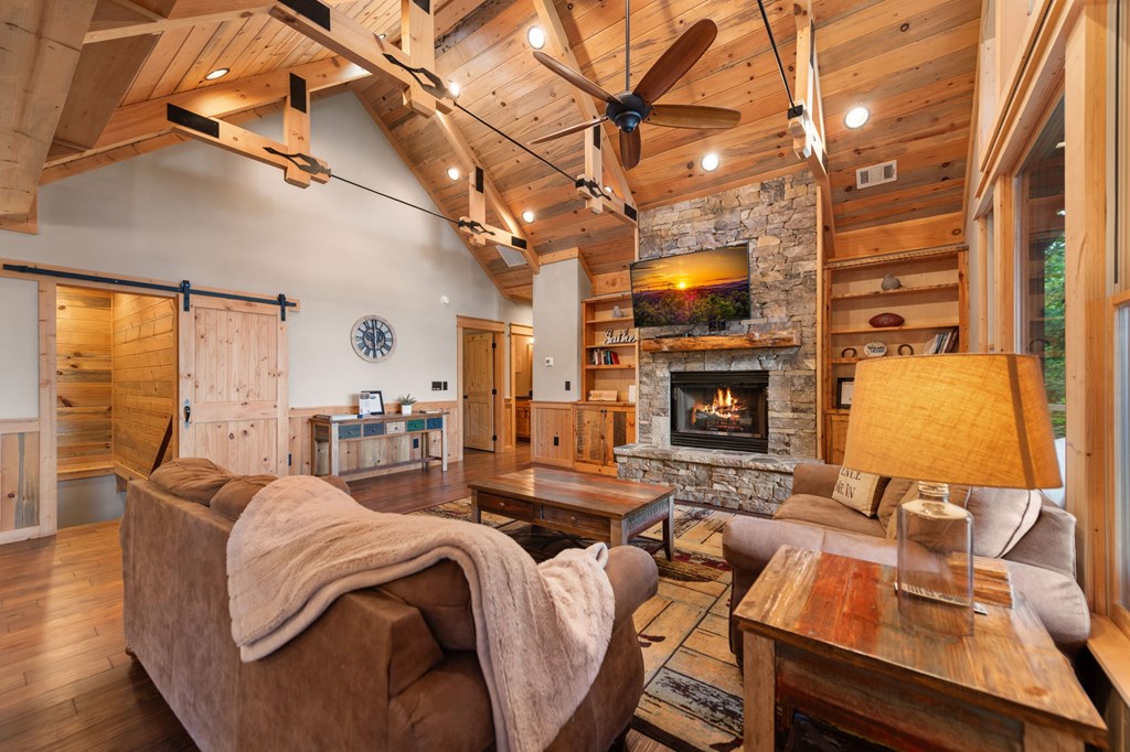 401 Sunrock Mountain Trace Blue Ridge, GA 30513 - Photo 8 of 80 Gallery Image 8