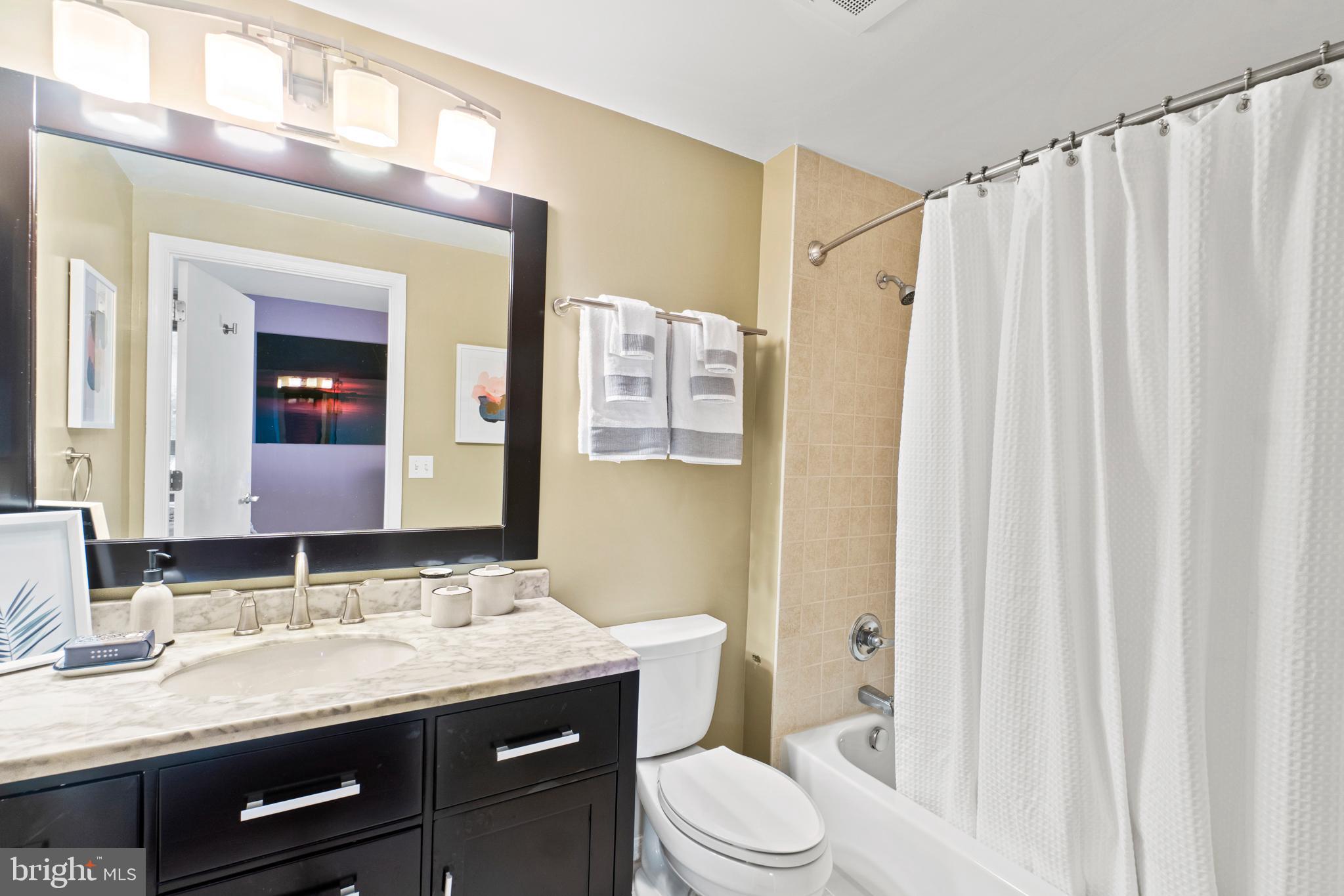 355 I Street Southwest, Unit 201 Washington, DC 20024 - Photo 17 of 35