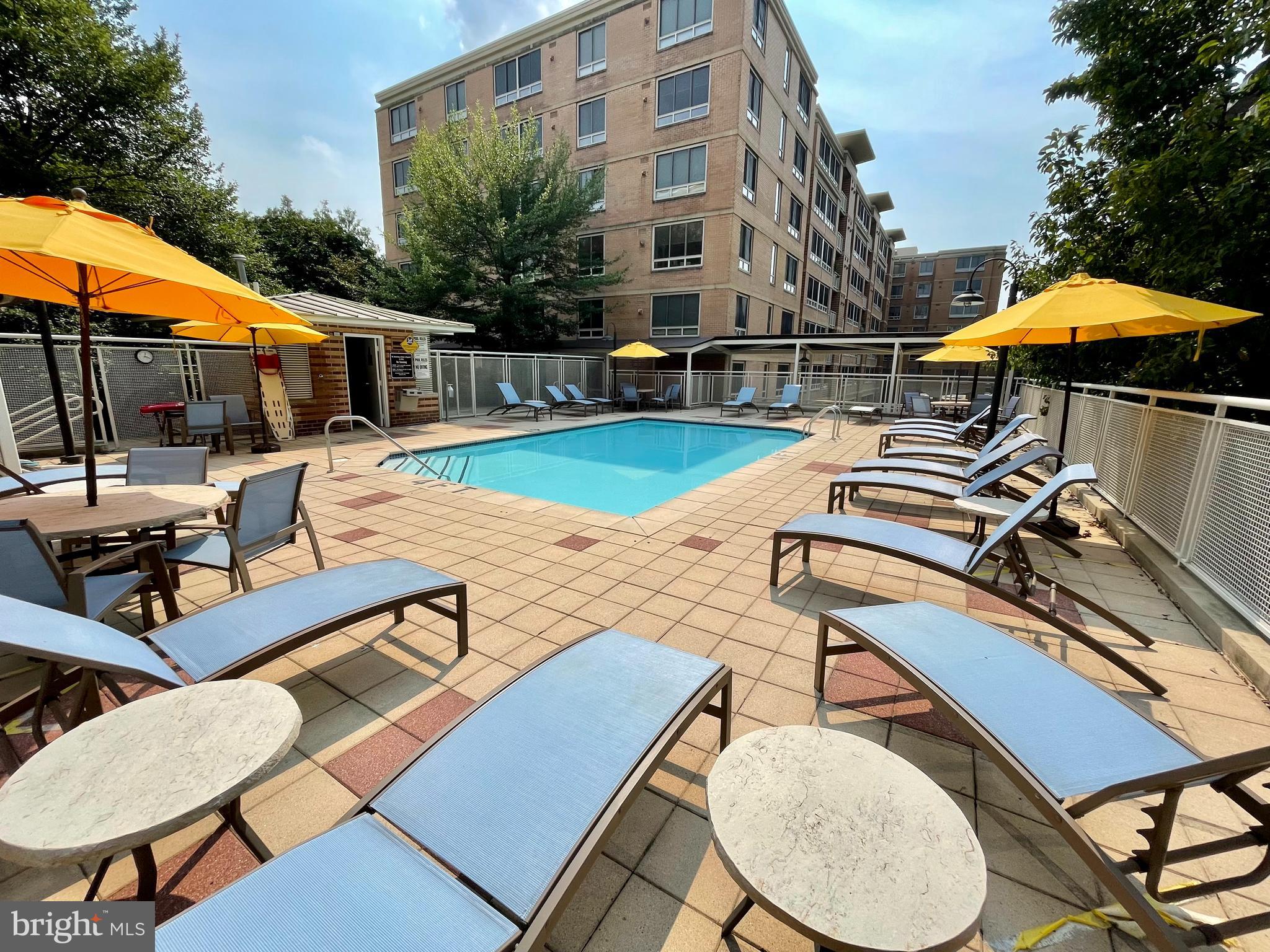 355 I Street Southwest, Unit 201 Washington, DC 20024 - Photo 23 of 35