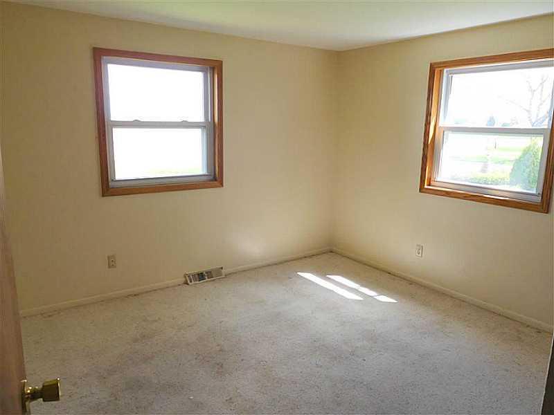 6295 Old Columbus Road Springfield, OH 45502 - Photo 12 of 22