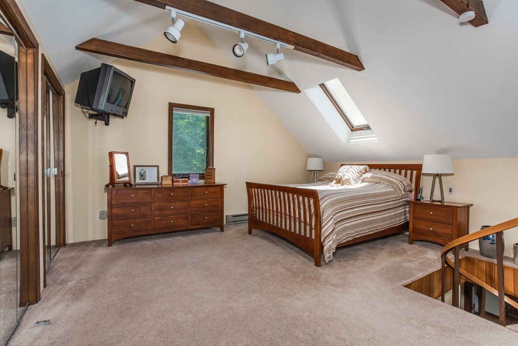 237 Charlton Road Spencer, MA 01562 - Photo 14 of 30 Gallery Image 14