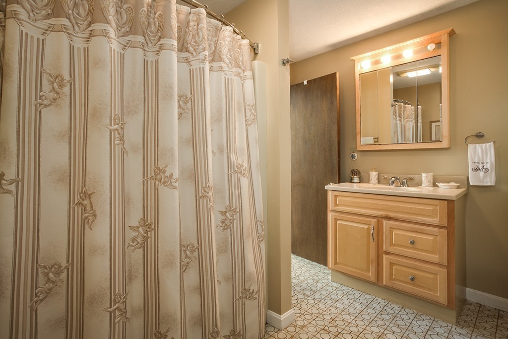 237 Charlton Road Spencer, MA 01562 - Photo 16 of 30 Gallery Image 16