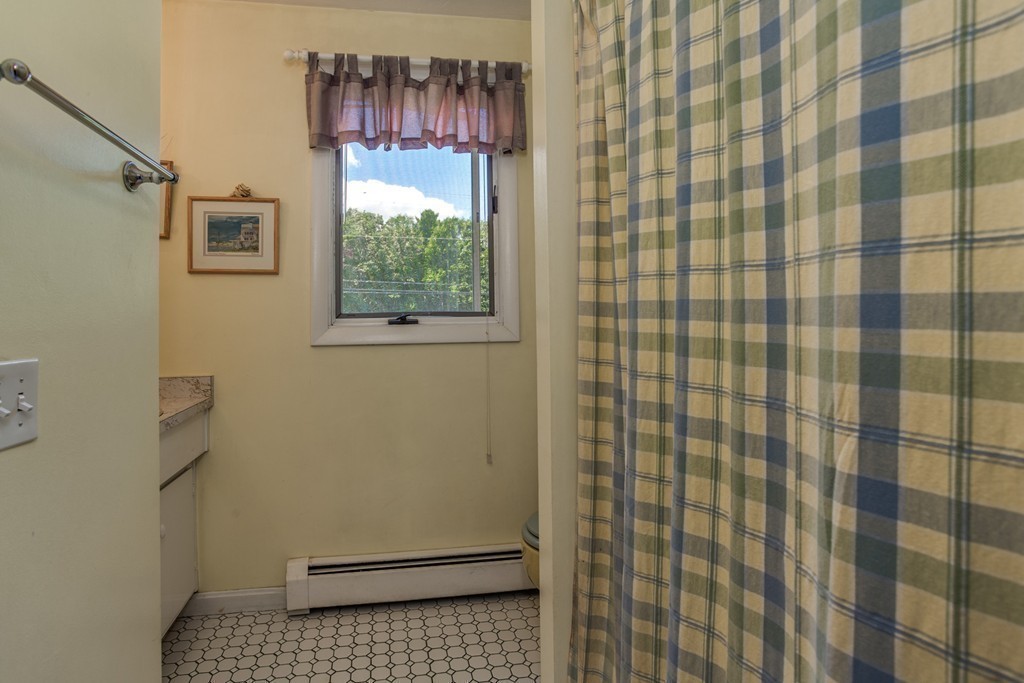 237 Charlton Road Spencer, MA 01562 - Photo 19 of 30 Gallery Image 19