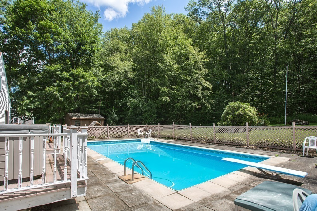 237 Charlton Road Spencer, MA 01562 - Photo 23 of 30 Gallery Image 23