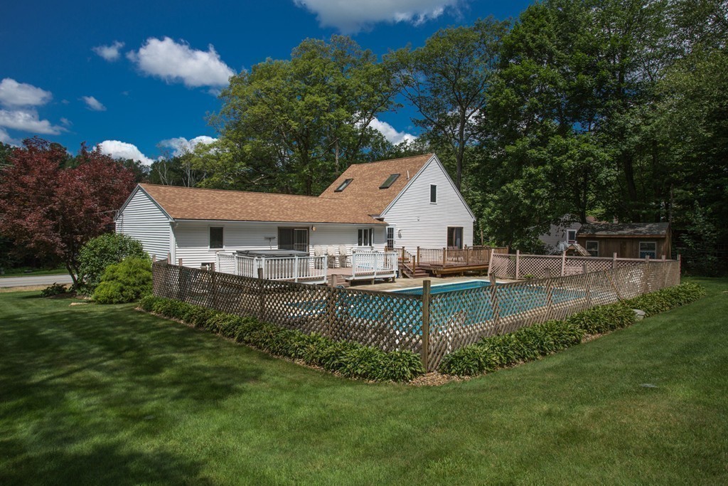 237 Charlton Road Spencer, MA 01562 - Photo 24 of 30 Gallery Image 24