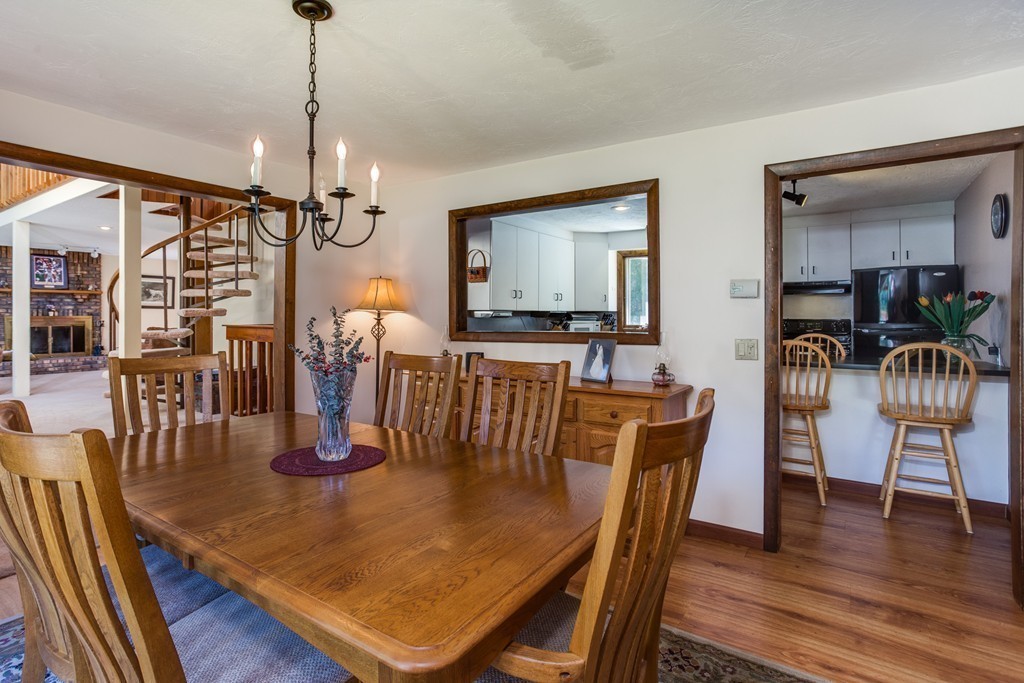 237 Charlton Road Spencer, MA 01562 - Photo 3 of 30 Gallery Image 3