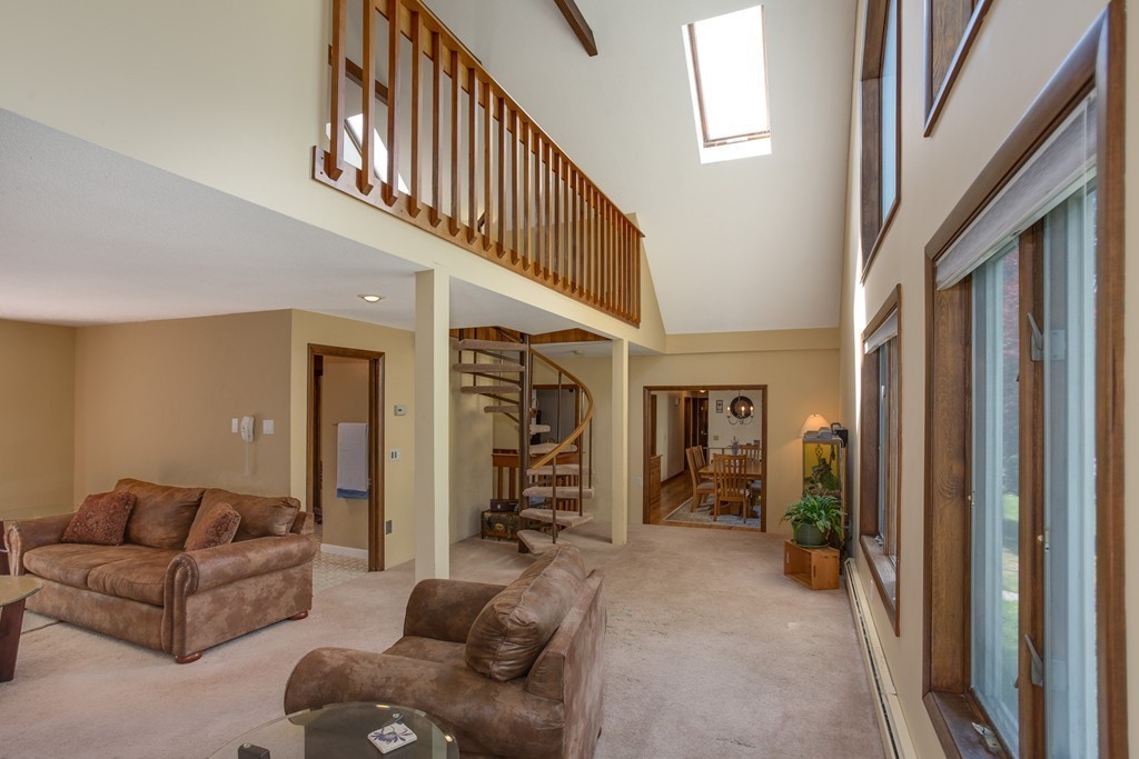 237 Charlton Road Spencer, MA 01562 - Photo 8 of 30 Gallery Image 8