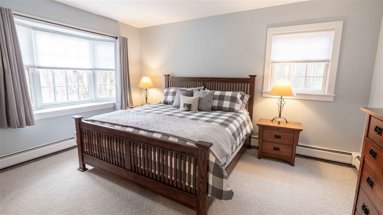 84 Amherst Street Amherst, NH 03031 - Photo 22 of 40
