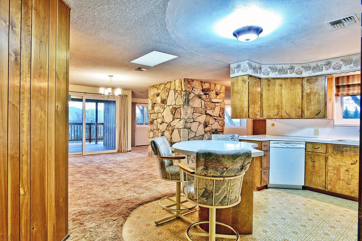 3968 Springbrook Road Medford, OR 97504 - Photo 14 of 25 Additional Photo