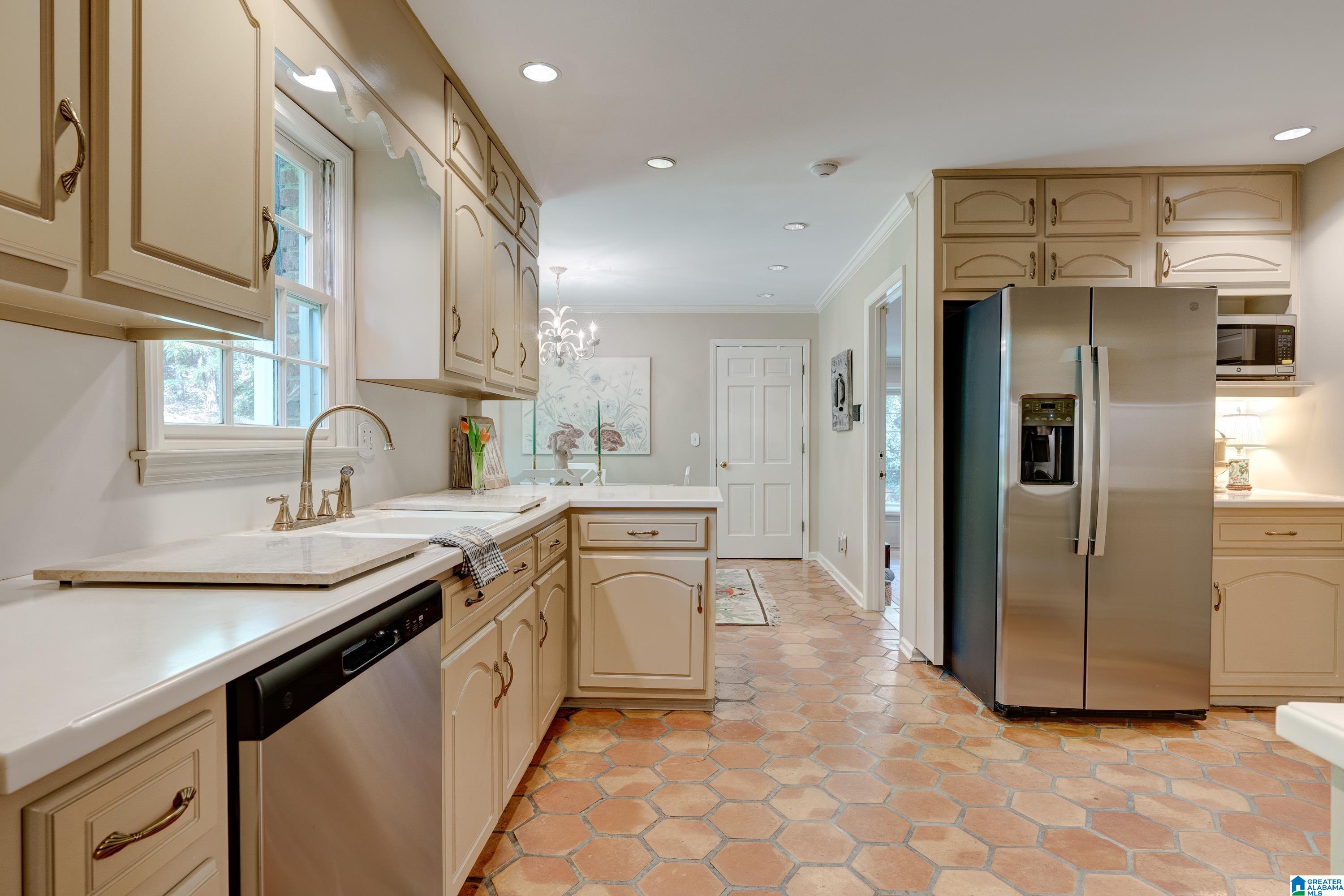 4624 Pine Mountain Road Birmingham, AL 35213 - Photo 17 of 37