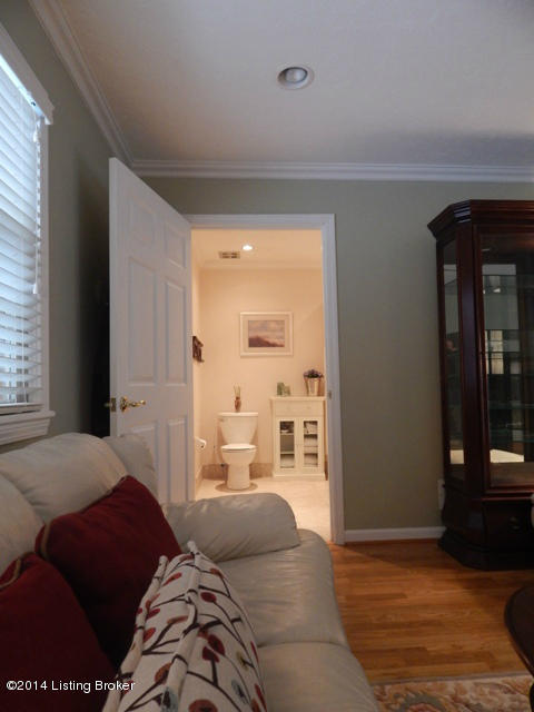 1564 Knight Road Louisville, KY 40216 - Photo 24 of 48 DSCN1075