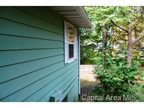 20 Lucerne Drive Springfield, IL 62707 - Photo 7 of 22 Gallery Image 7