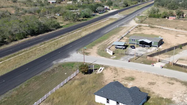 $1,980 | 70 Gallinas Creek Road, Pleasanton, TX 78064