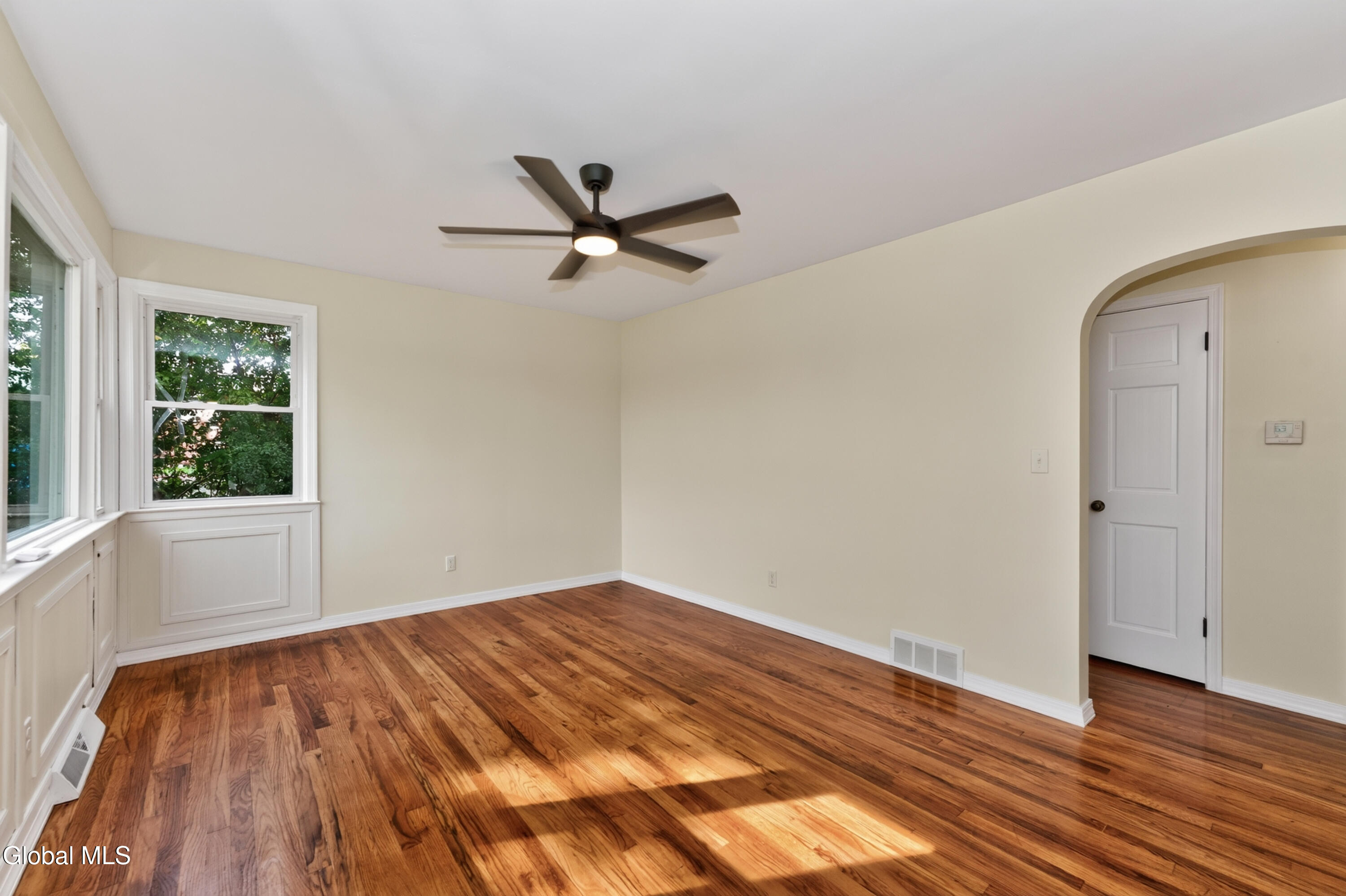 5701 Jerry Road Marcy, NY 13403 - Photo 7 of 25 1 Livingroom 1