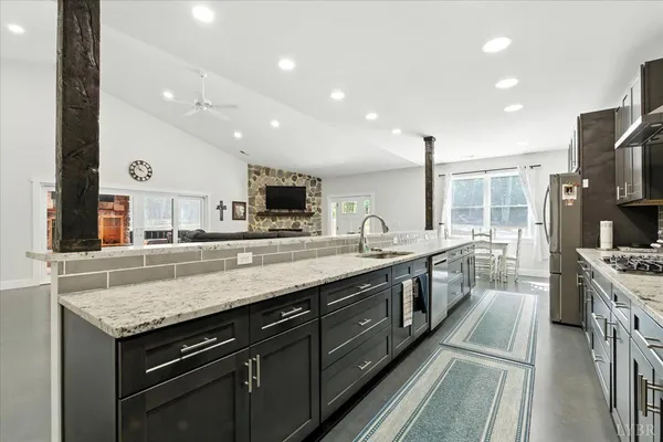 $874,999 | 1568 Bent Creek Road, Concord, VA 24538