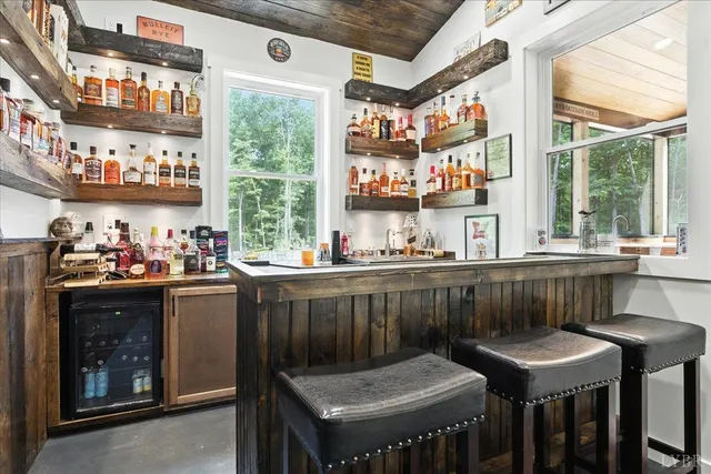 $899,900 | 1568 Bent Creek Road, Concord, VA 24538