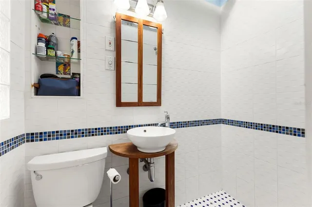 $549,000 | 9854 51st Avenue North, St. Petersburg, FL 33708