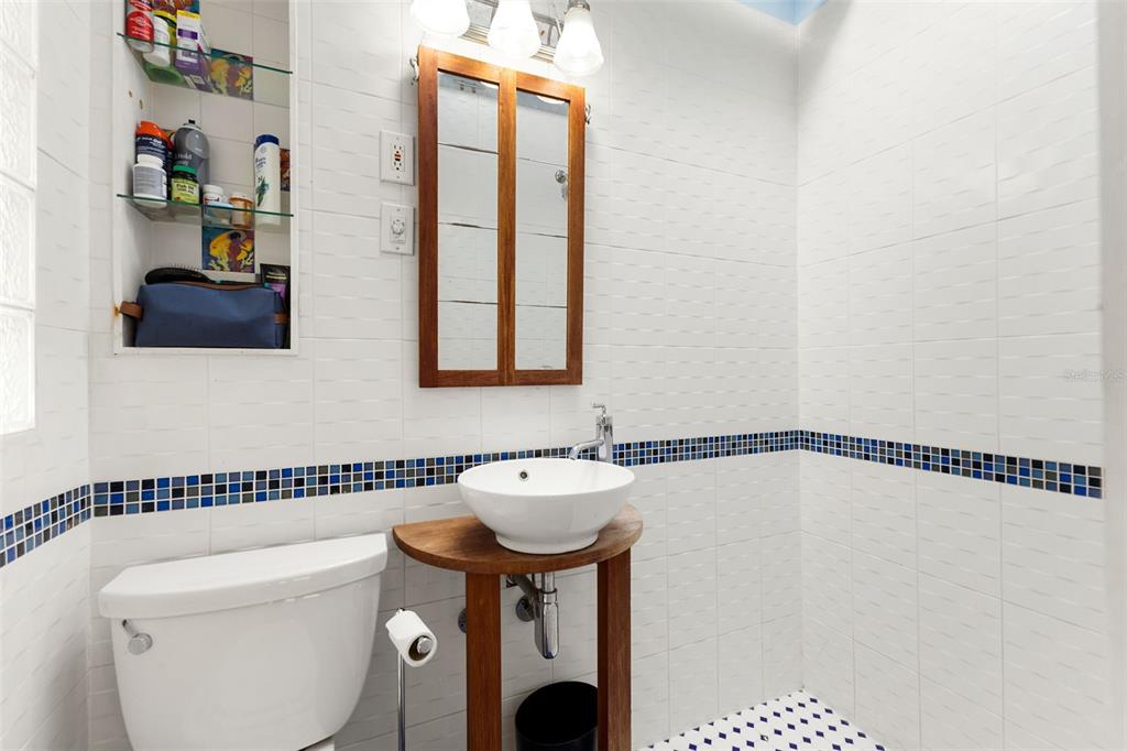 9854 51st Avenue North St. Petersburg, FL 33708 - Photo 25 of 52