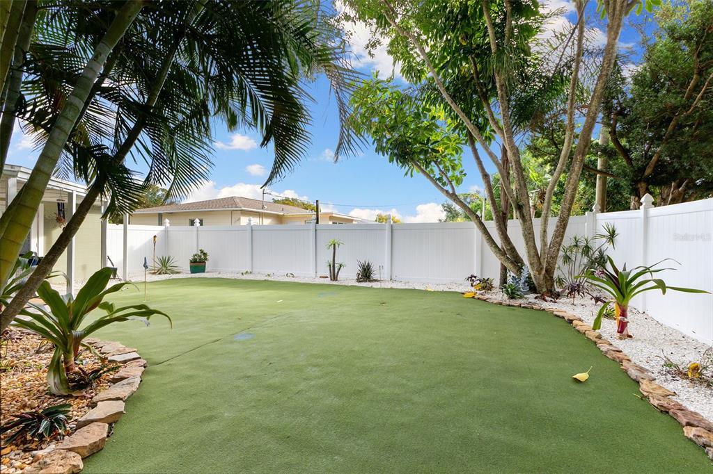 9854 51st Avenue North St. Petersburg, FL 33708 - Photo 37 of 52