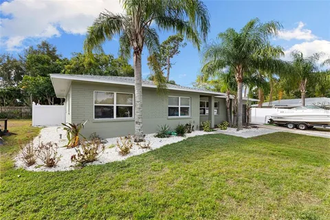$559,000 | 9854 51st Avenue North, St. Petersburg, FL 33708
