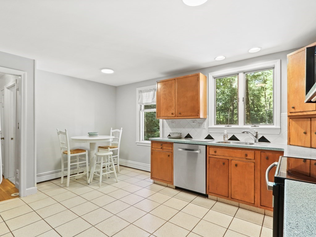 52 Page Farm Road Sherborn, MA 01770 - Photo 9 of 34 Gallery Image 9