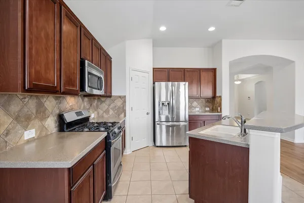 $2,300 | 1305 Clary Sage Loop, Round Rock, TX 78665