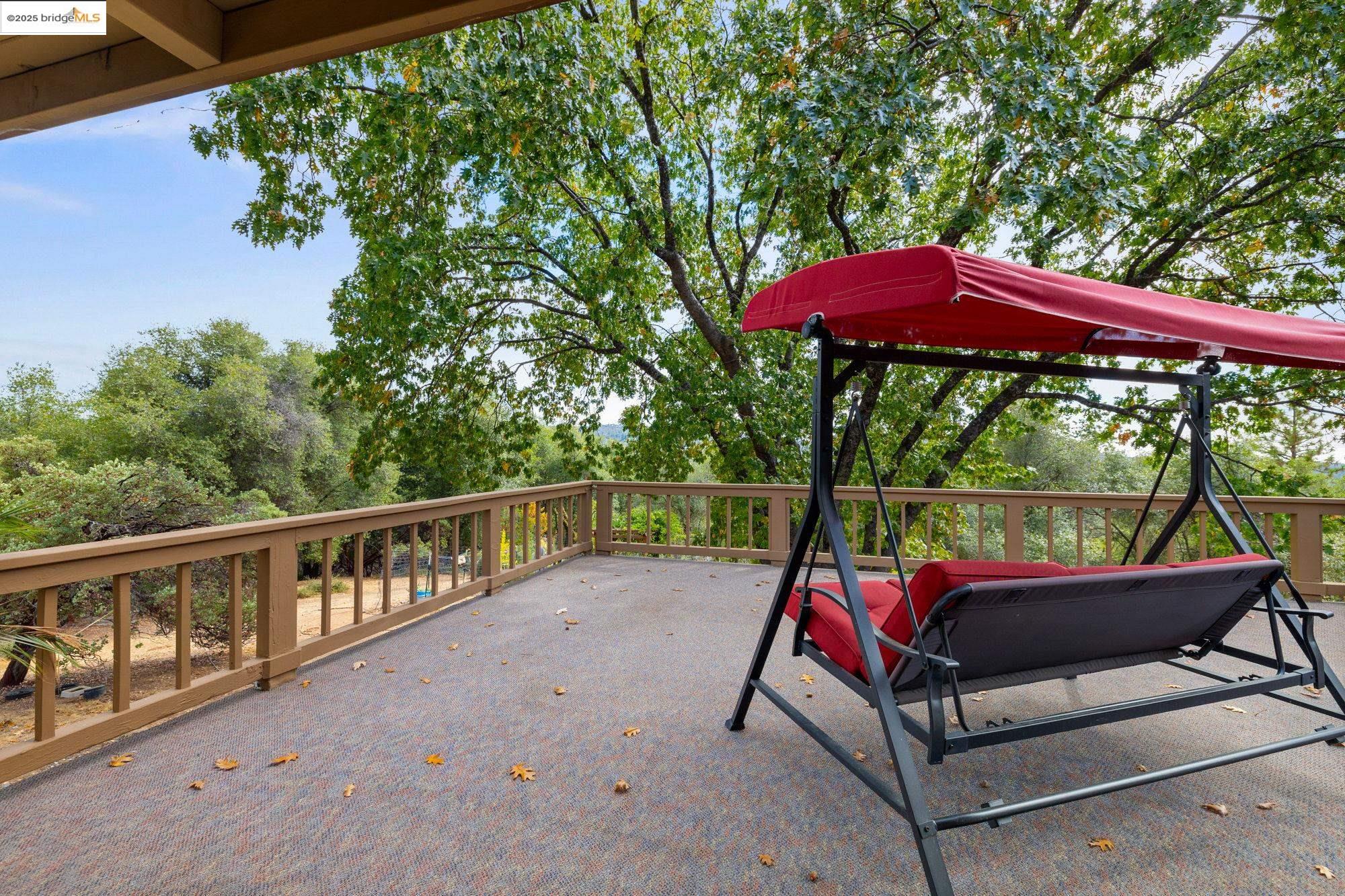 21950 Paseo De Los Portales Road Sonora, CA 95370 - Photo 36 of 47 a view of a two chairs in the roof deck