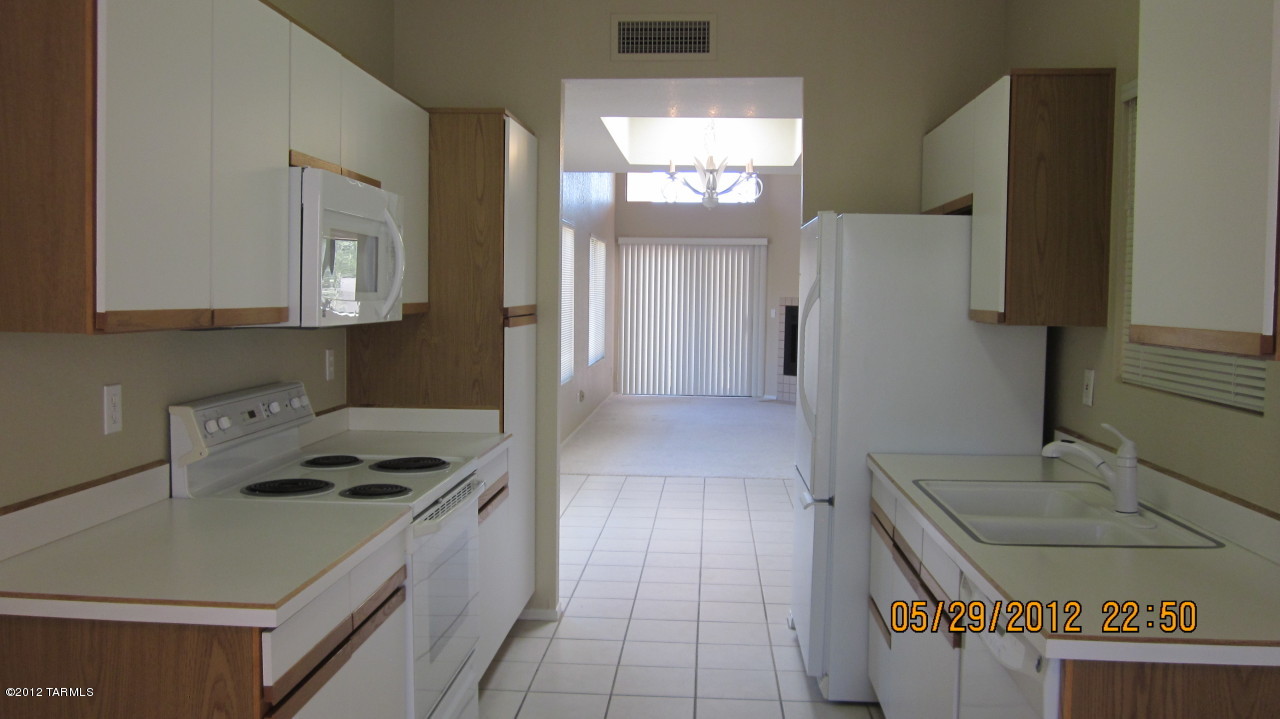 4978 North Valle Road Tucson, AZ 85750 - Photo 14 of 22