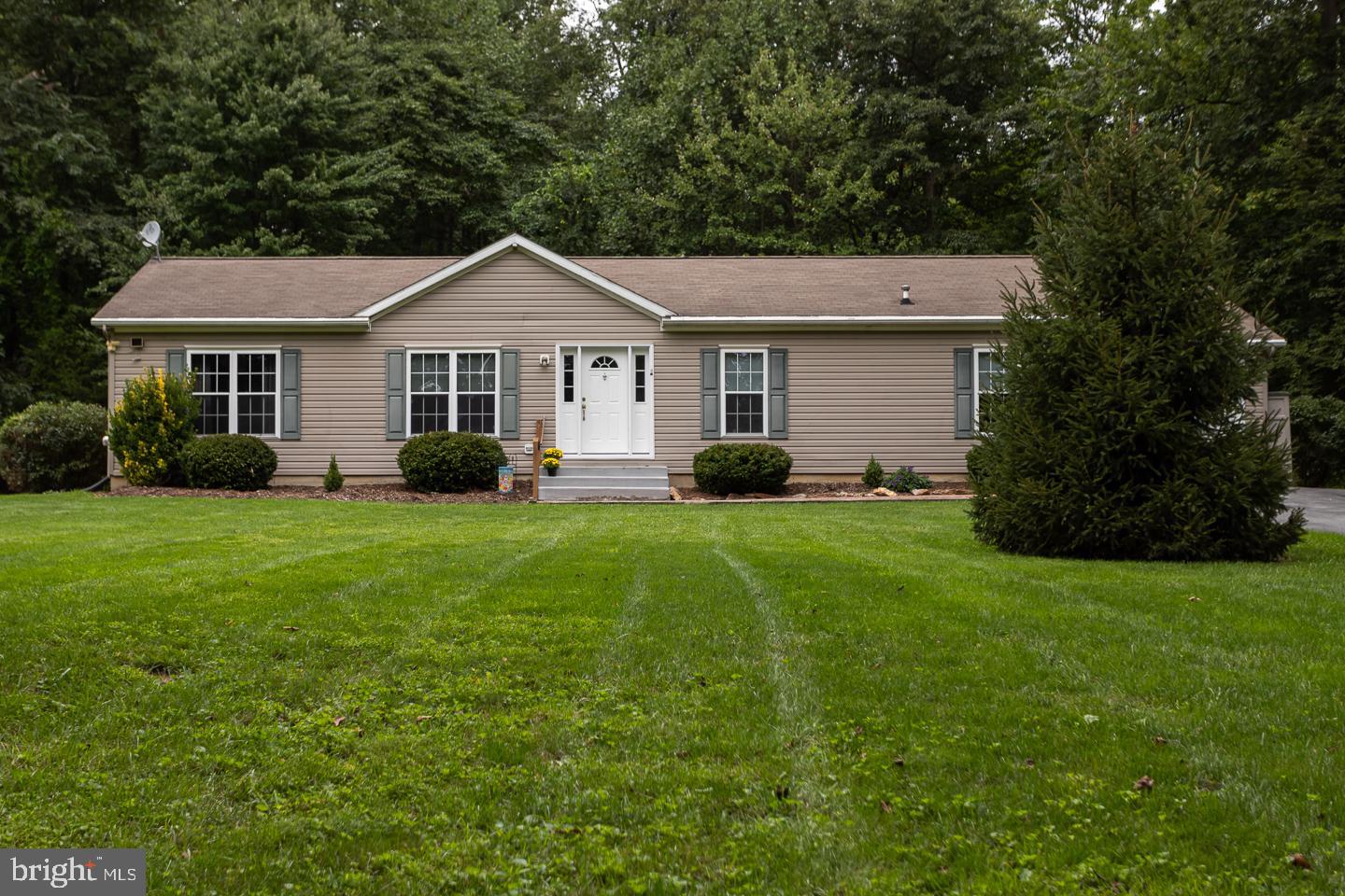 123 Lilly Road Honey Brook, PA 19344 - Photo 2 of 14 Gallery Image 2