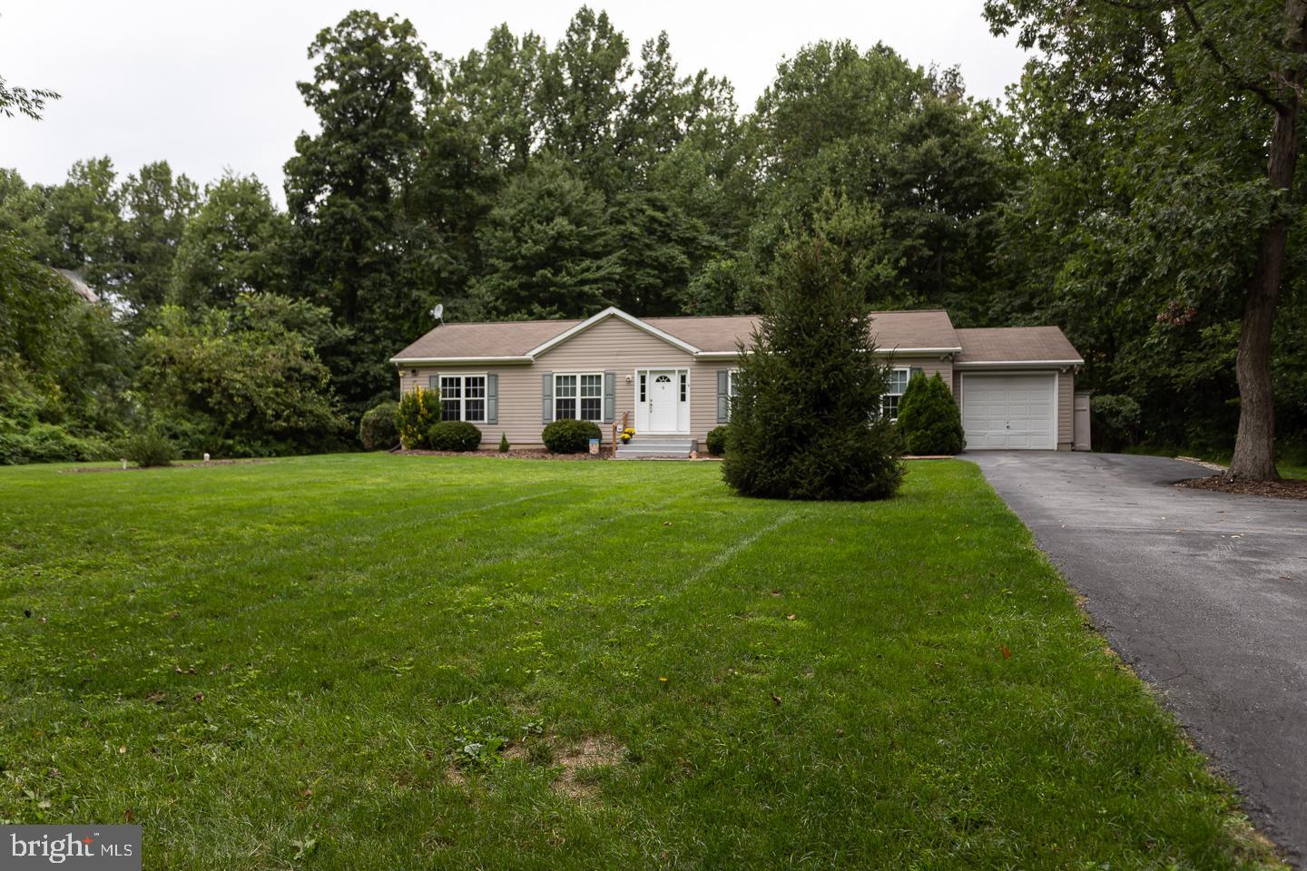 123 Lilly Road Honey Brook, PA 19344 - Photo 3 of 14 Gallery Image 3