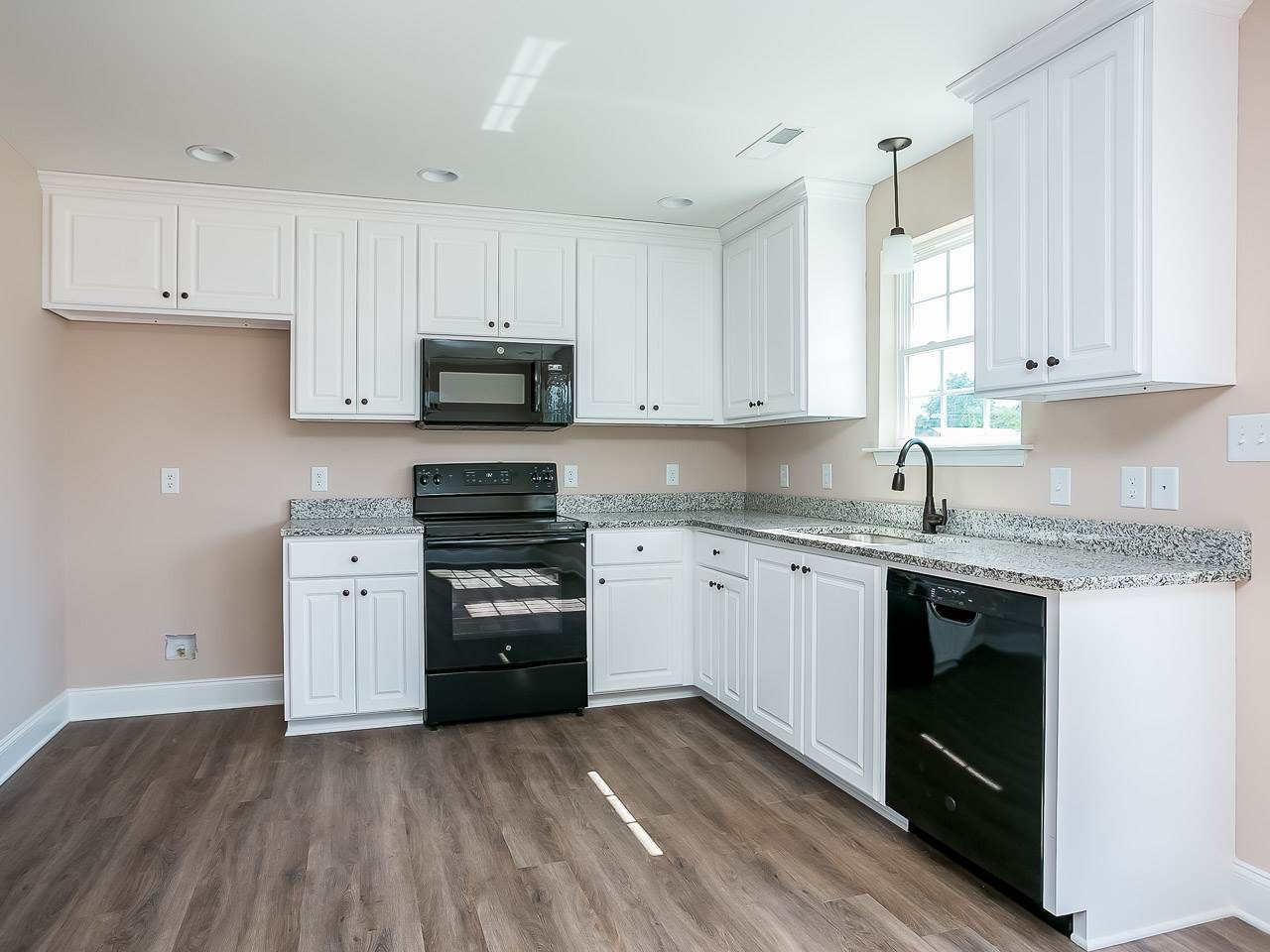 1222 Foster Road Inman, SC 29349 - Photo 6 of 17