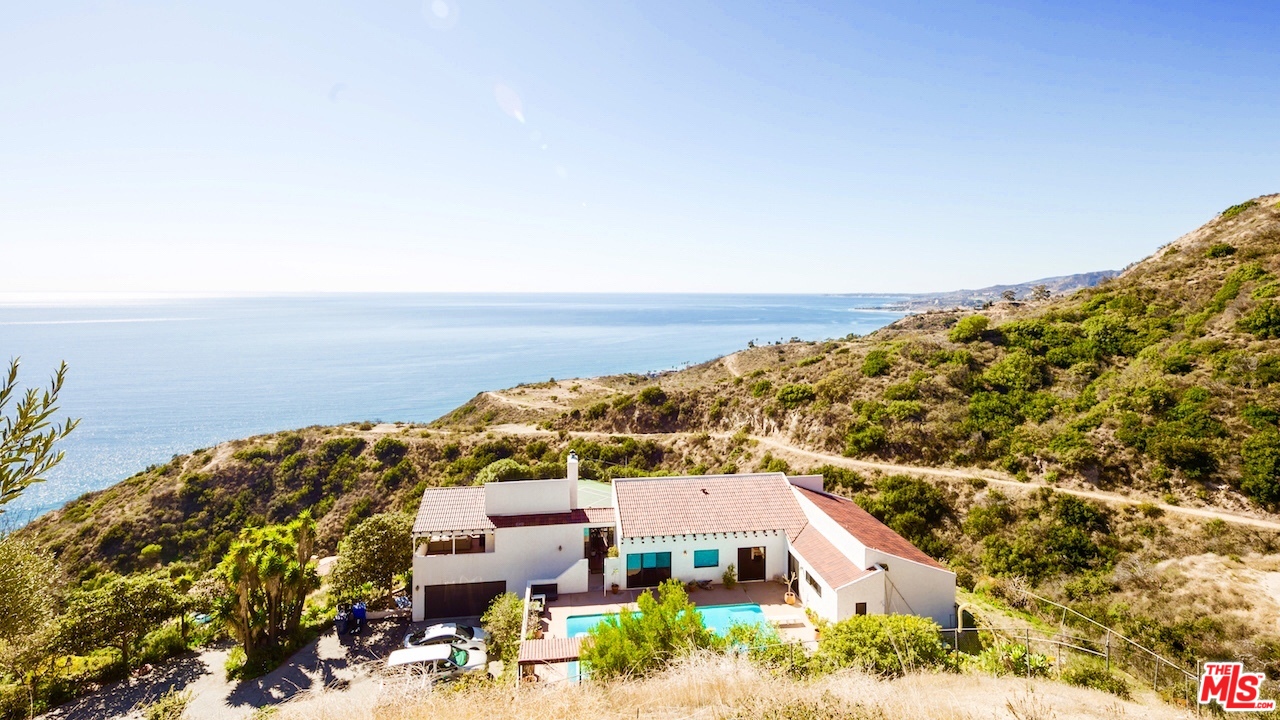 20755 Seaboard Road Malibu, CA 90265 - Photo 3 of 35 Gallery Image 3