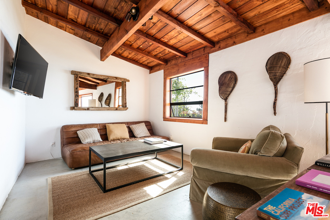 20755 Seaboard Road Malibu, CA 90265 - Photo 27 of 35 Gallery Image 27
