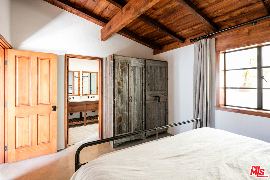 20755 Seaboard Road Malibu, CA 90265 - Photo 28 of 35 Gallery Image 28