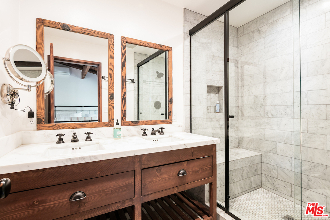 20755 Seaboard Road Malibu, CA 90265 - Photo 29 of 35 Gallery Image 29