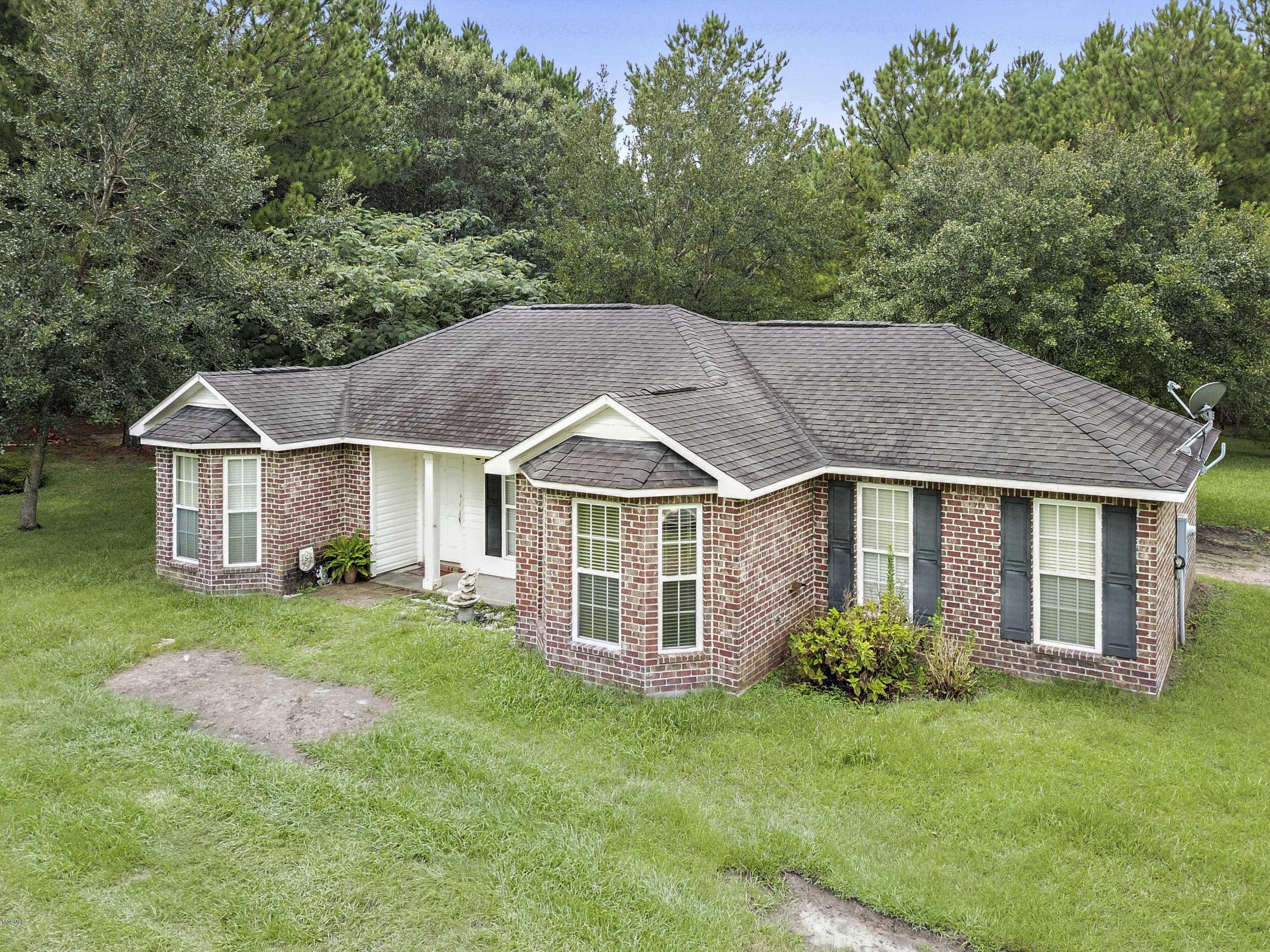 15317 Walter Smith Road Gulfport, MS 39503 - Photo 2 of 31 65396F41-E1FB-428C-A591-8CFE5D1720B1
