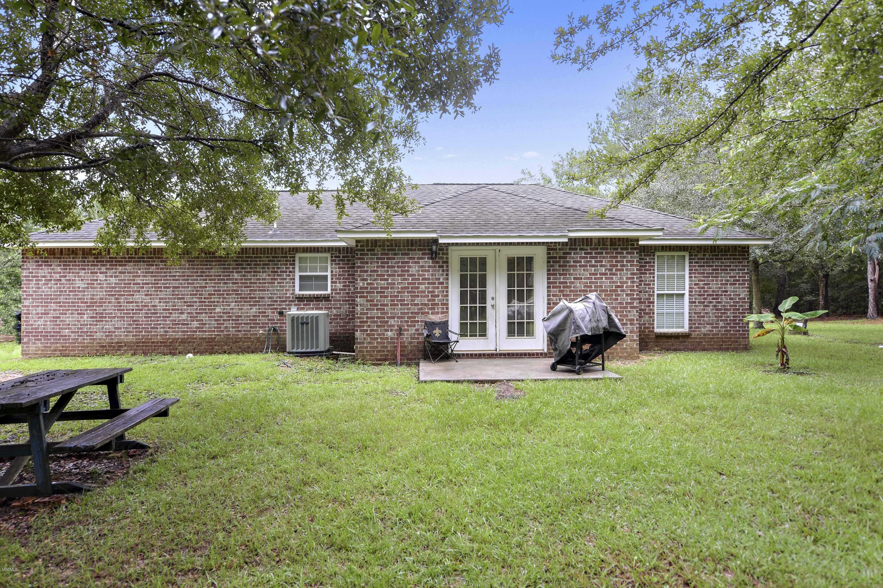 15317 Walter Smith Road Gulfport, MS 39503 - Photo 4 of 31 0067B661-2CFA-4DA5-A654-47DFA4C9B2C6