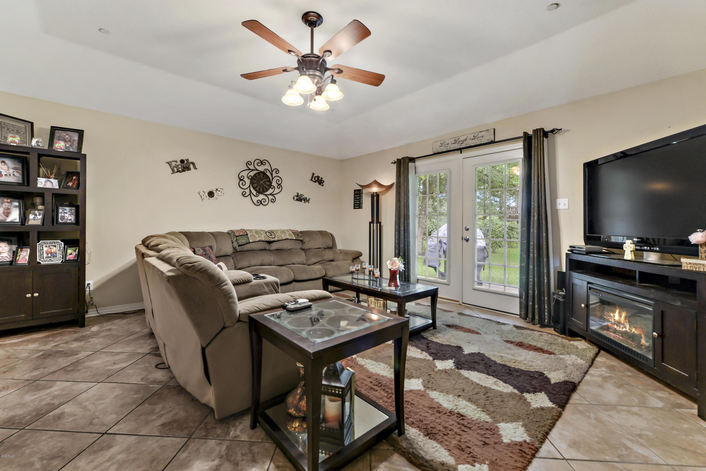 15317 Walter Smith Road Gulfport, MS 39503 - Photo 6 of 31 C8AC9A0F-1876-48BD-91F3-EC6578C26DF9