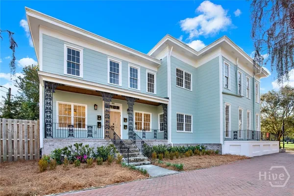 $2,500 | 105 East Gwinnett Street, Unit 4, Savannah, GA 31401