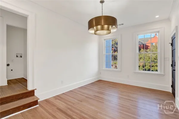 $2,500 | 105 East Gwinnett Street, Unit 4, Savannah, GA 31401
