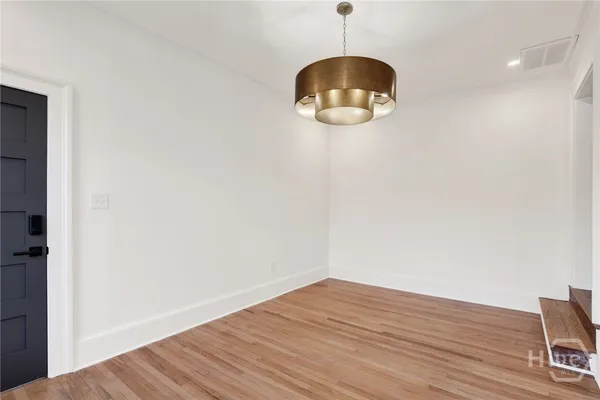 $2,500 | 105 East Gwinnett Street, Unit 4, Savannah, GA 31401