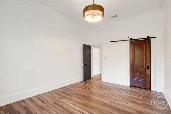 $2,500 | 105 East Gwinnett Street, Unit 4, Savannah, GA 31401