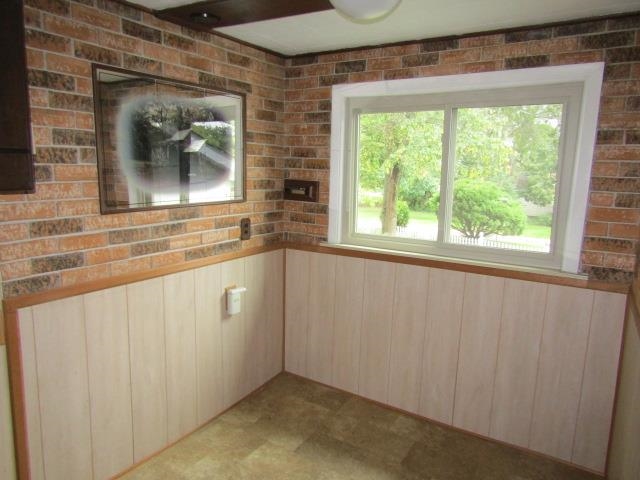 750 Busha Road Owosso, MI 48867 - Photo 9 of 22 50123365-10.JPG