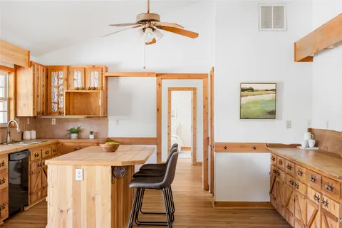 $4,995,000 | 9695 West Us 290 Highway, Hye, TX 78635