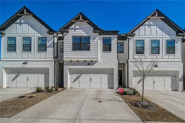 $1,975 | 96 Auburn Gate Lane, Auburn, GA 30011